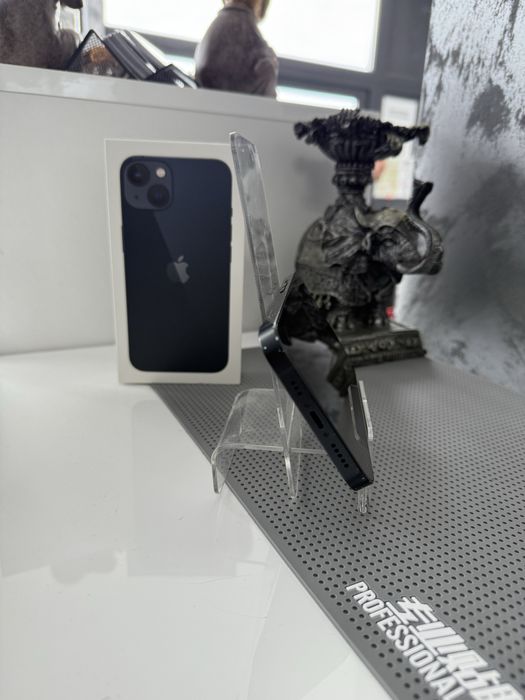 Vand iphone 13 de 128 gb