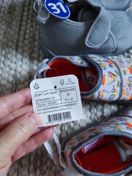 Livrare gratis Pantofi papuci botosi interior casa gradinita