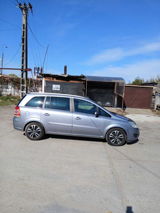 Opel Zafira  fab.2009.unic propietar in Ro. din 2011 1,9-150CP