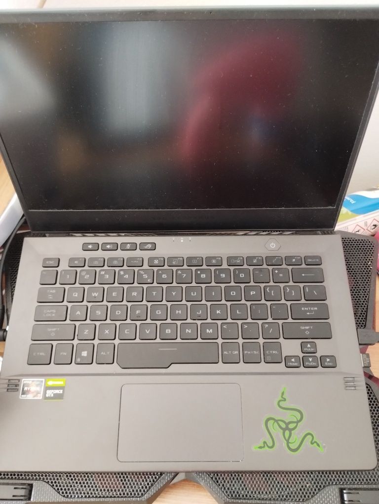 Laptop Asus Zephyrus G14