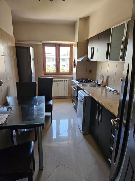 Apartament de inchiriat in Craiova centru chiar la Targul de Craciun