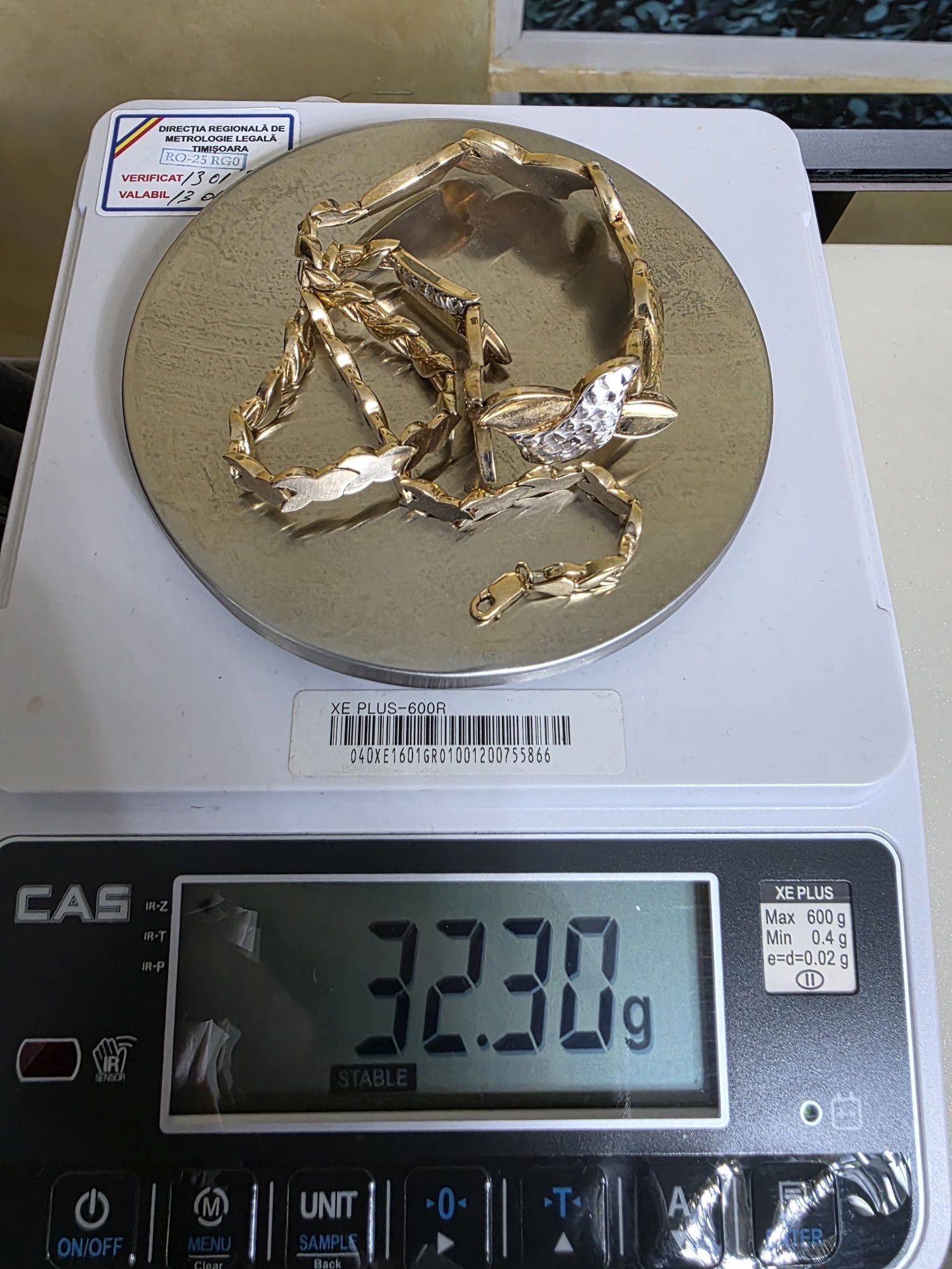 Vând aur de  14 k