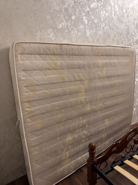 Двуспальный матрас 160/200