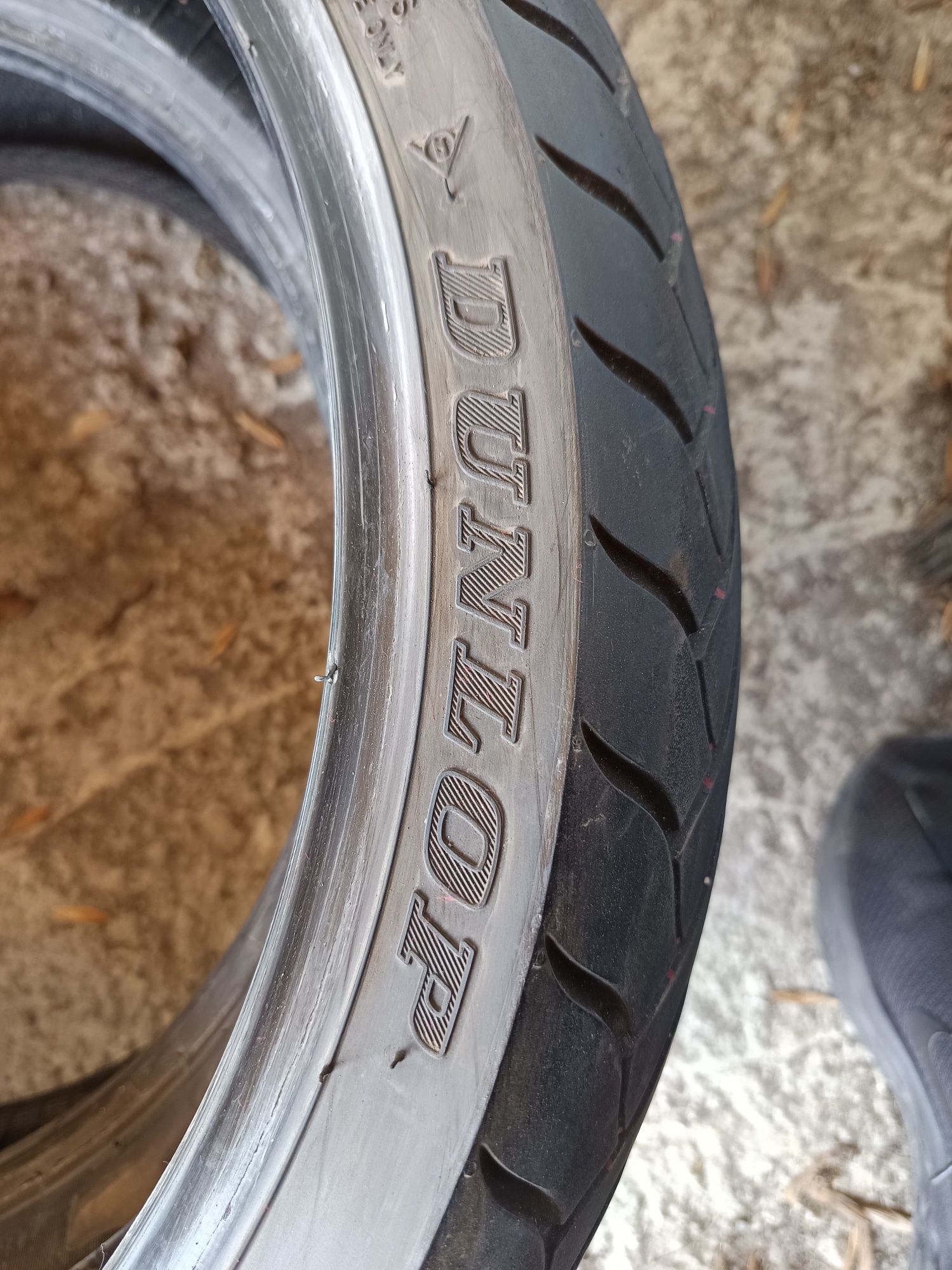 Мото гума 120 70 R 18 DUNLOP Дот 2119