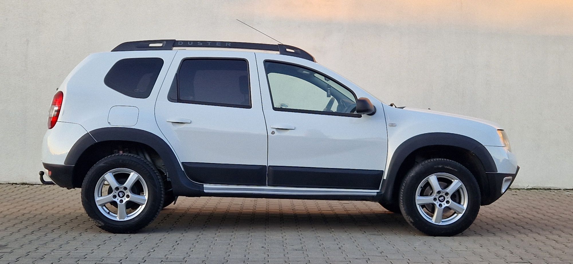 Vand Dacia Duster 4x4 1.5 dci