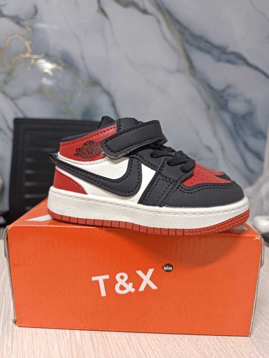 Кроссовки найк  детские