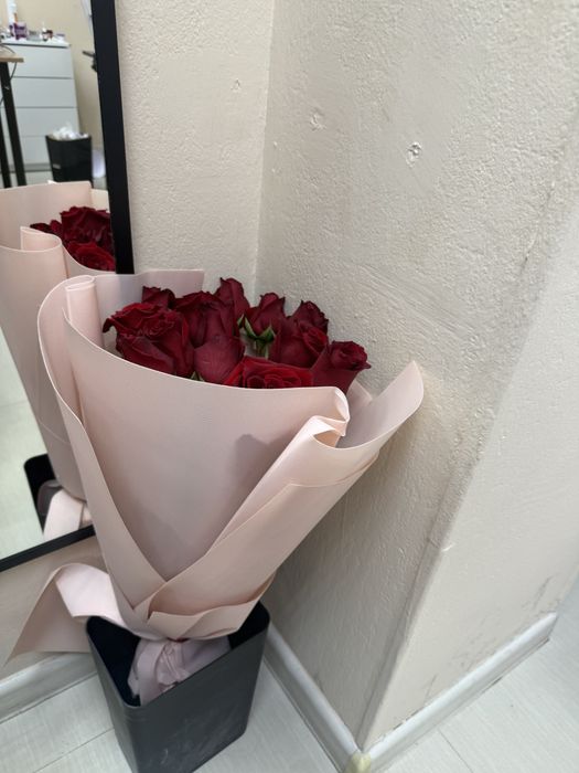 13 роз романтик.