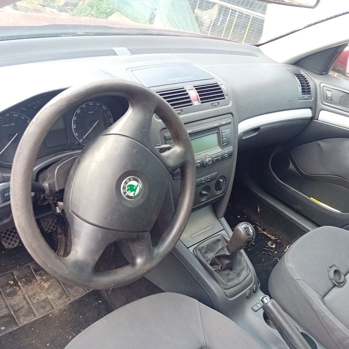 Vând skoda Octavia 2