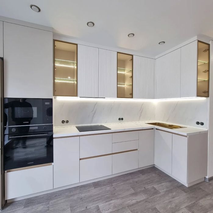 Кухонный гарнитур на 3аказ.Шкаф все виды мебели.Рассрочка есть.