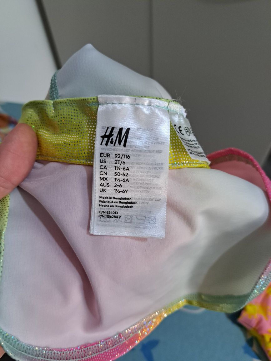Costum baie + palarie 3-4 ani