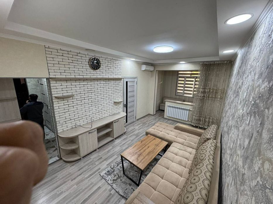 Квартира продаётся Чиланзар Ц квартал 2/2/5 меб тех метро Чиланзар