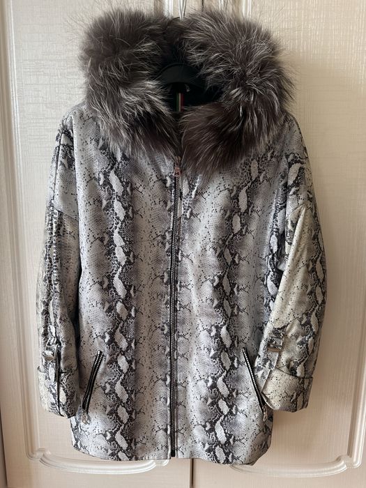 Куртка осенняя. Почти новая  зима осень весна можна ходить