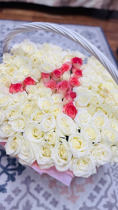 Свежий букет с заглавной буквой А