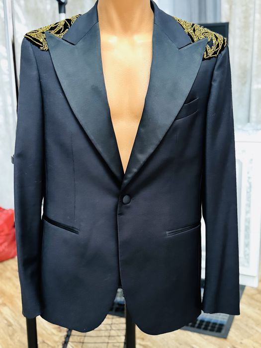 Sacou impecabil de lux de la brandul VIGGO