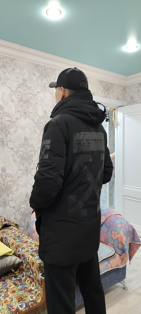 Продам зимний куртку