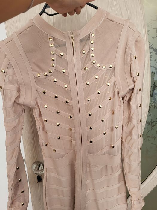 Бандажна рокля цвят пудра