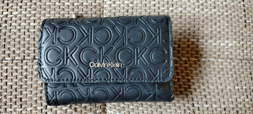 Дамски портфейл Calvin Klein