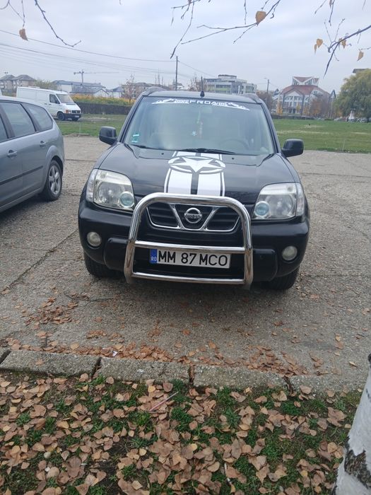 vând Nissan X-TRAIL