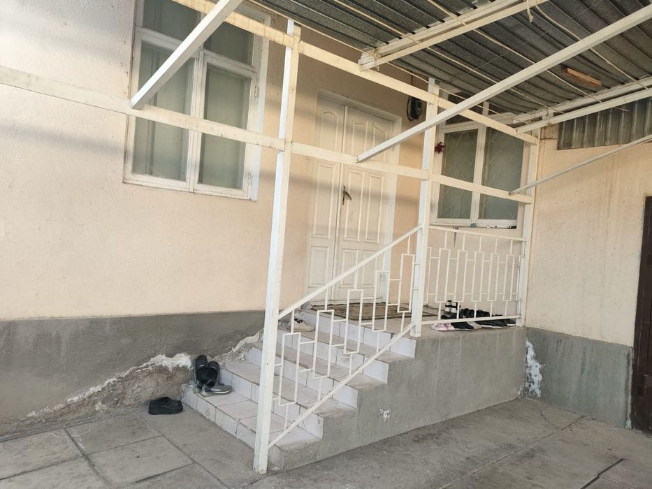 Үлкен үй екіқабатты