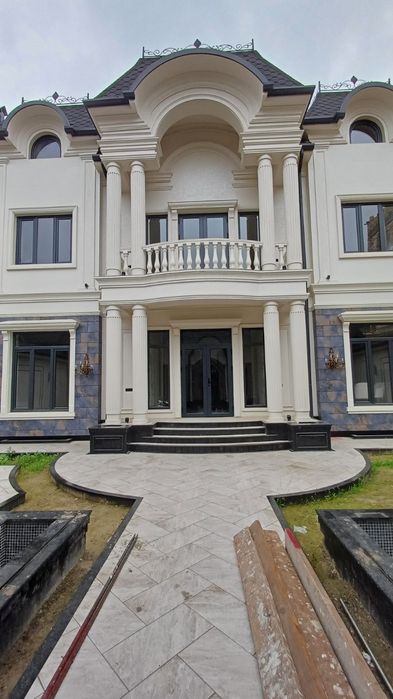 Травертин фасад.