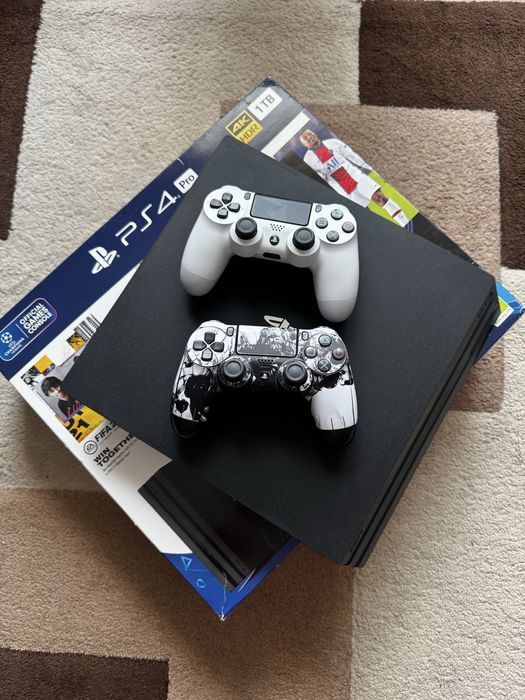 Playstation 4 Pro 1TB CD