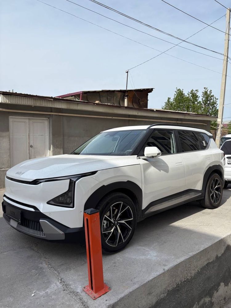 KIA V5 530 Land 2023 yengi
