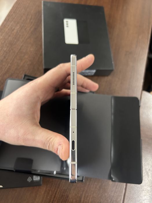 Samsung Z Fold 5 impecabil full box