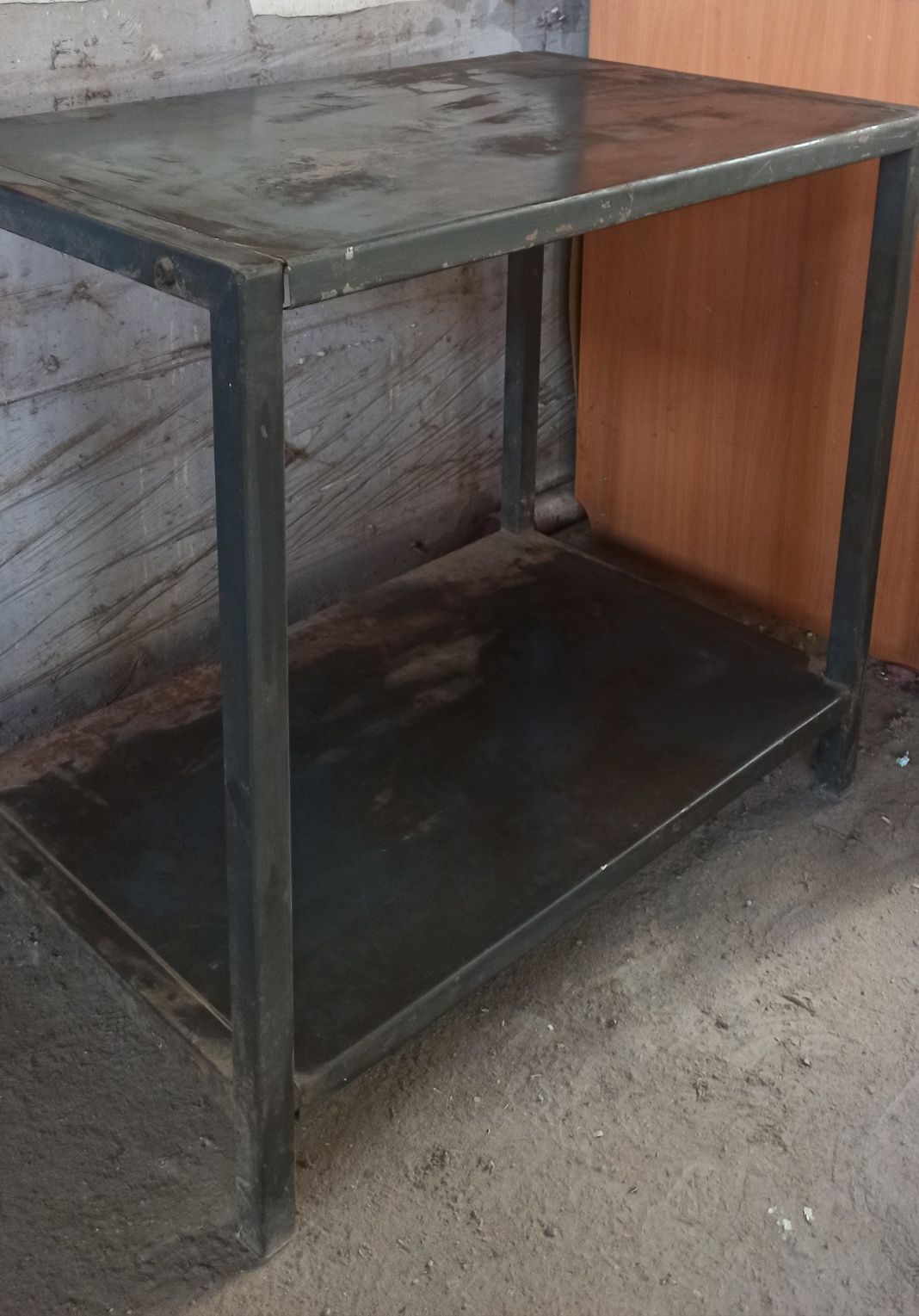 Продам стол рабочий