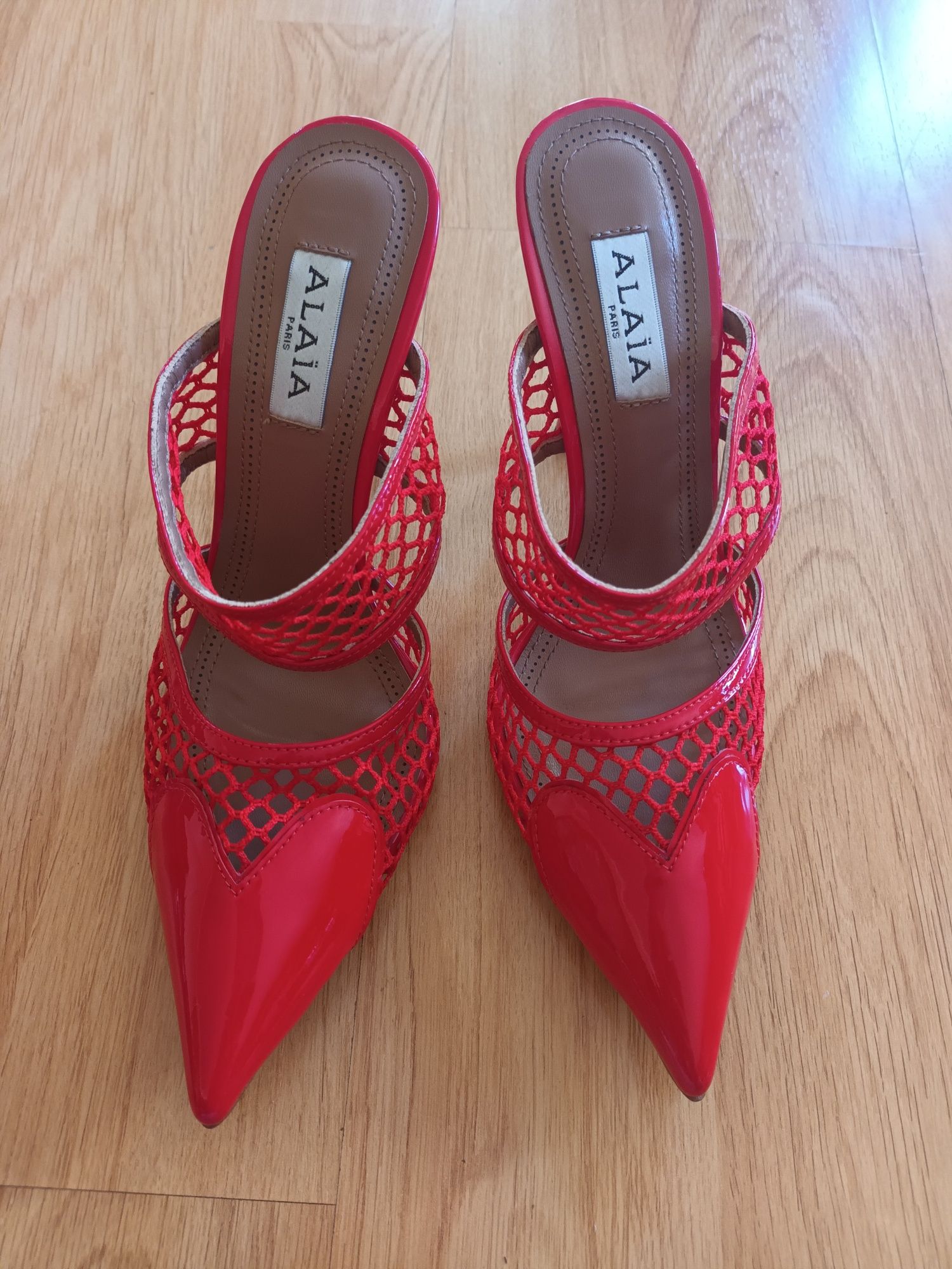 Alaia сандали естествена кожа