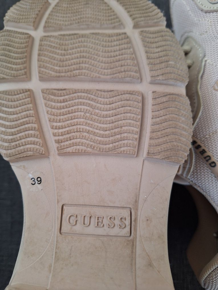 Adidași Guess..dama