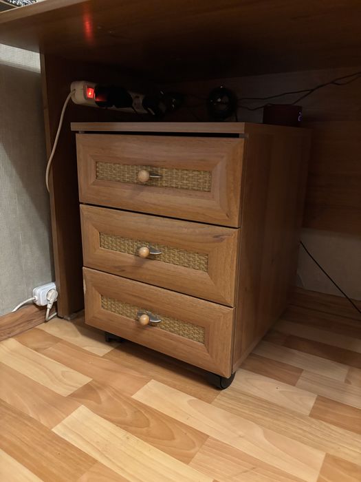 Тумбочка деревянная 42х47х56