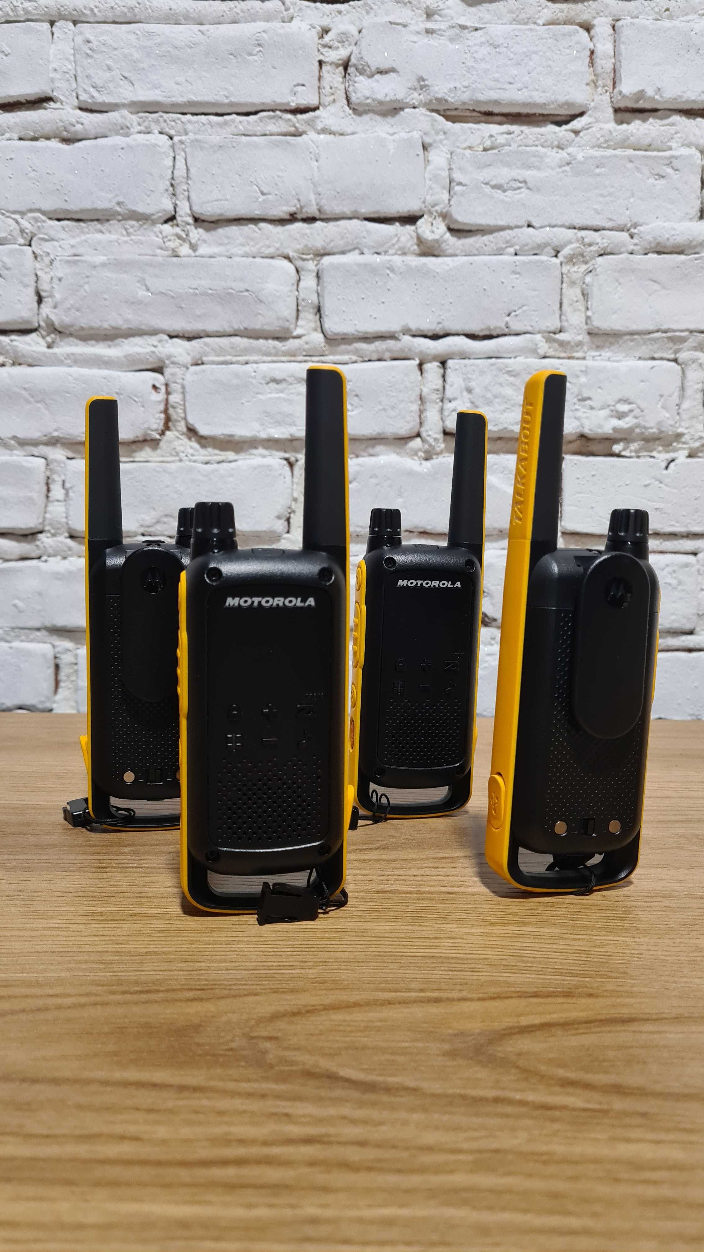 Statie radio PMR portabila Motorola TALKABOUT T82 Extreme Quad - 4 buc
