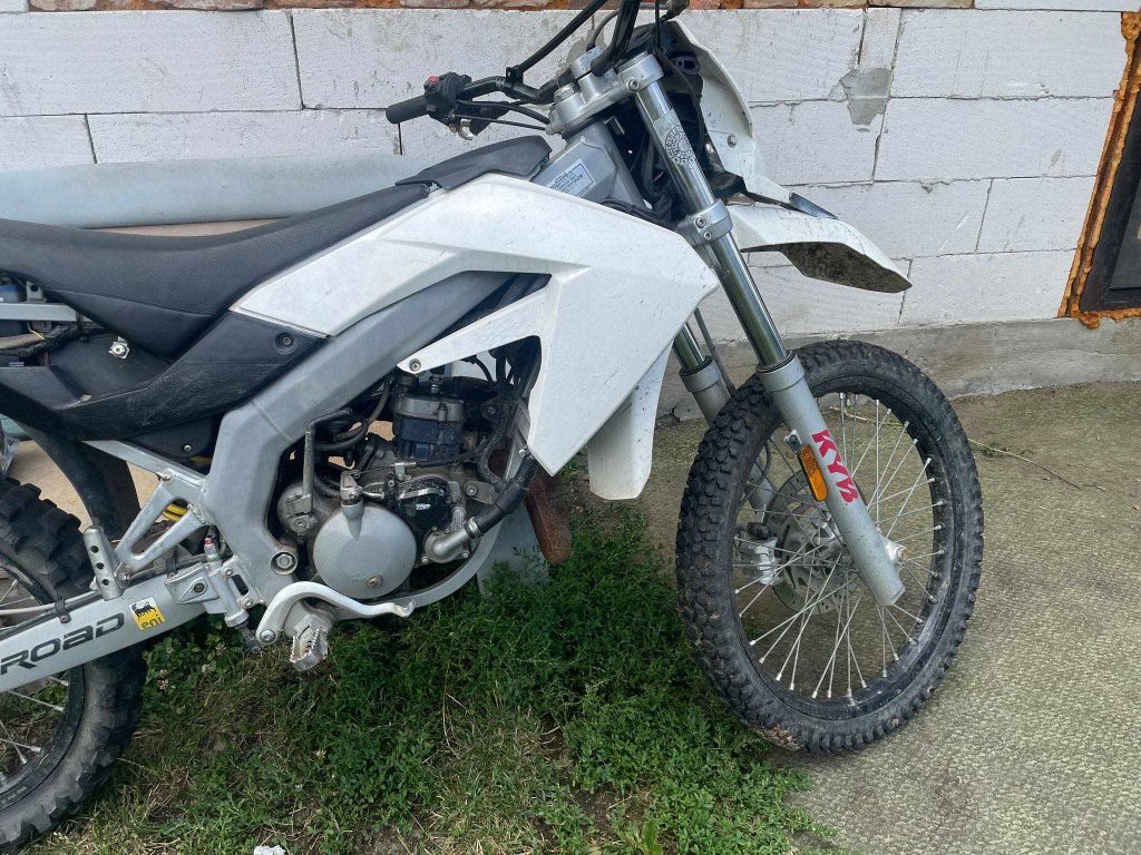 Vnd cross 50cc în 2t pahar valve