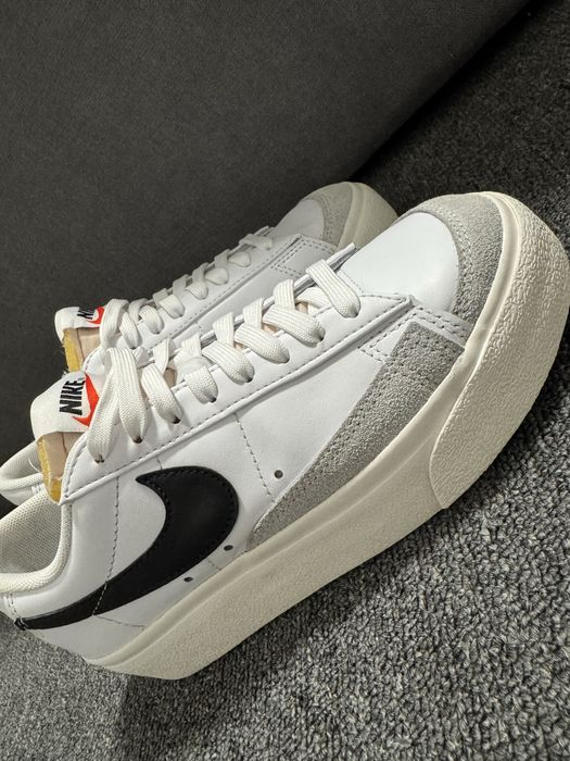 Чисто нови дамски спортни обувки Nike, 36 размер.