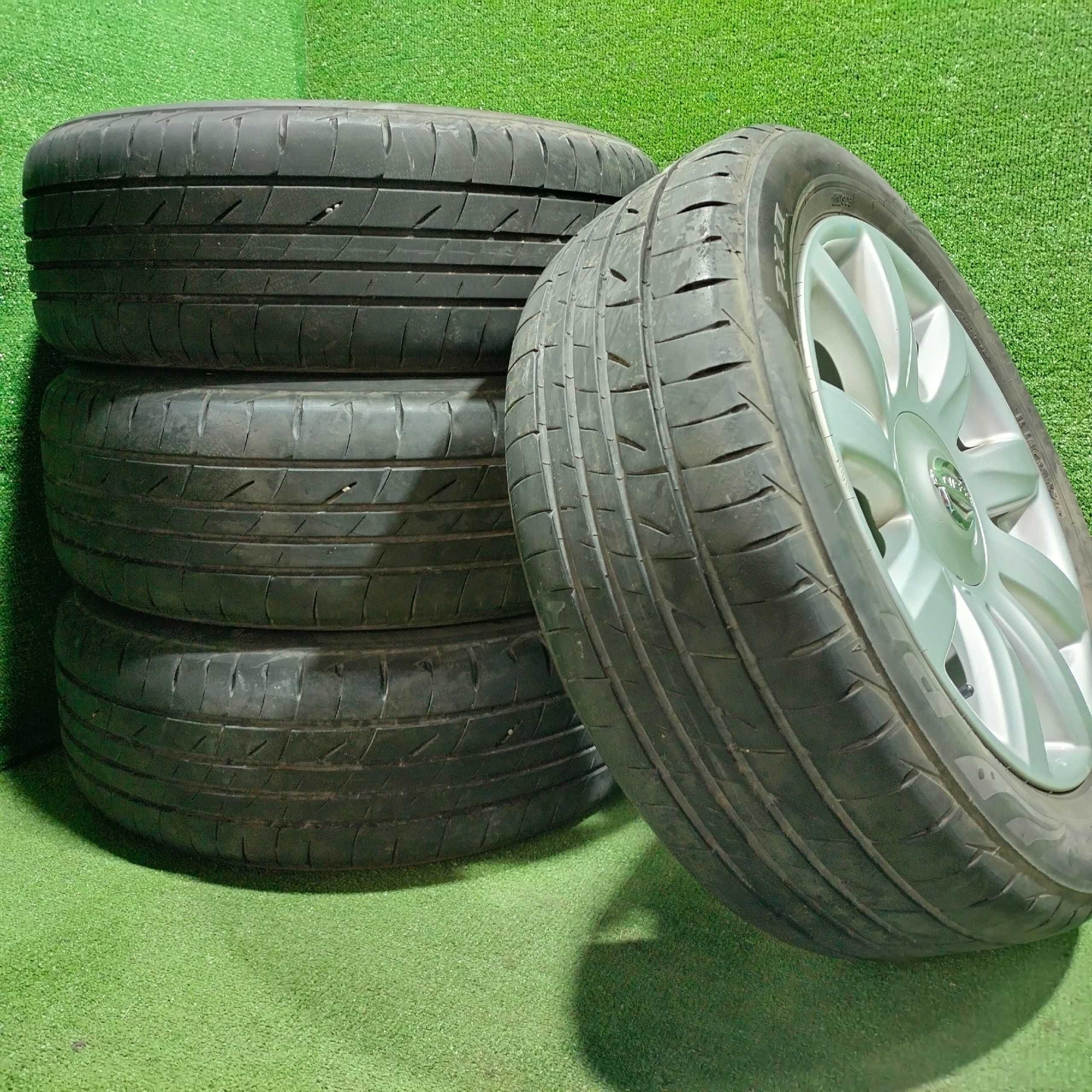 Продам Диск с шинами Bridgestone 215/55R17 от Nissan оригинал