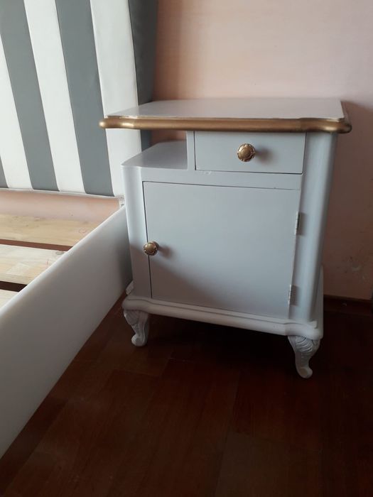 Set de dormitor, comoda + Pat + noptiere