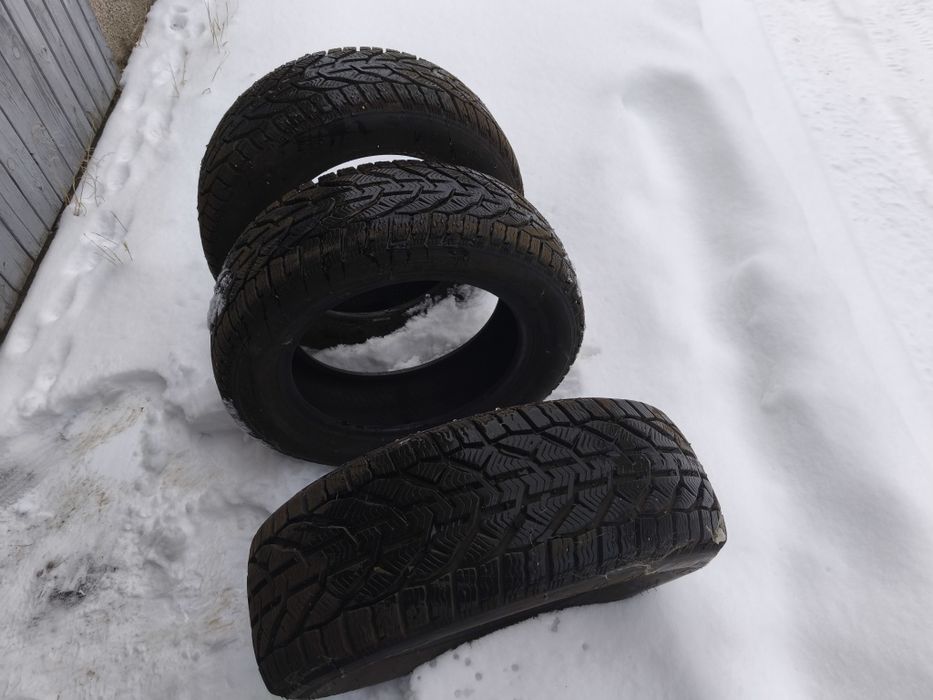 Зимни гуми тигър 195/60/15  3 броя!