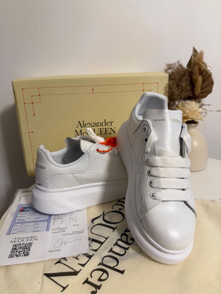 Adidasi / Papuci Alexander M Q U E E N || Full White