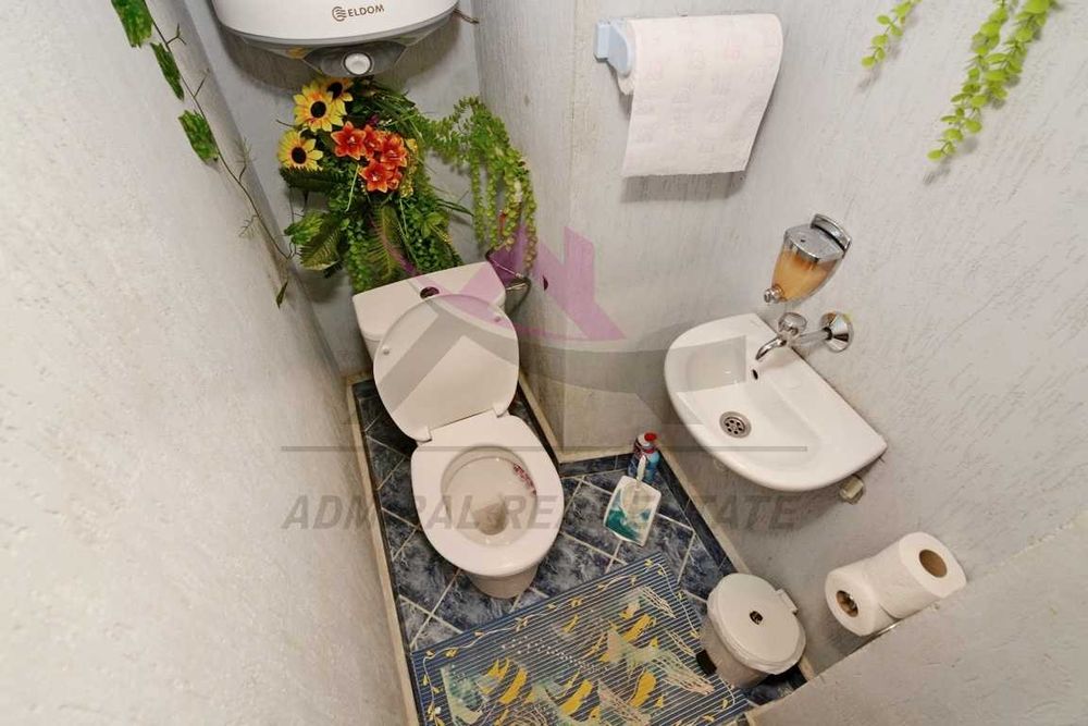 Дава се под наем Четиристаен апартамент в Варна, Цветен квартал - 102 кв.м за 614 € - Снимка #6