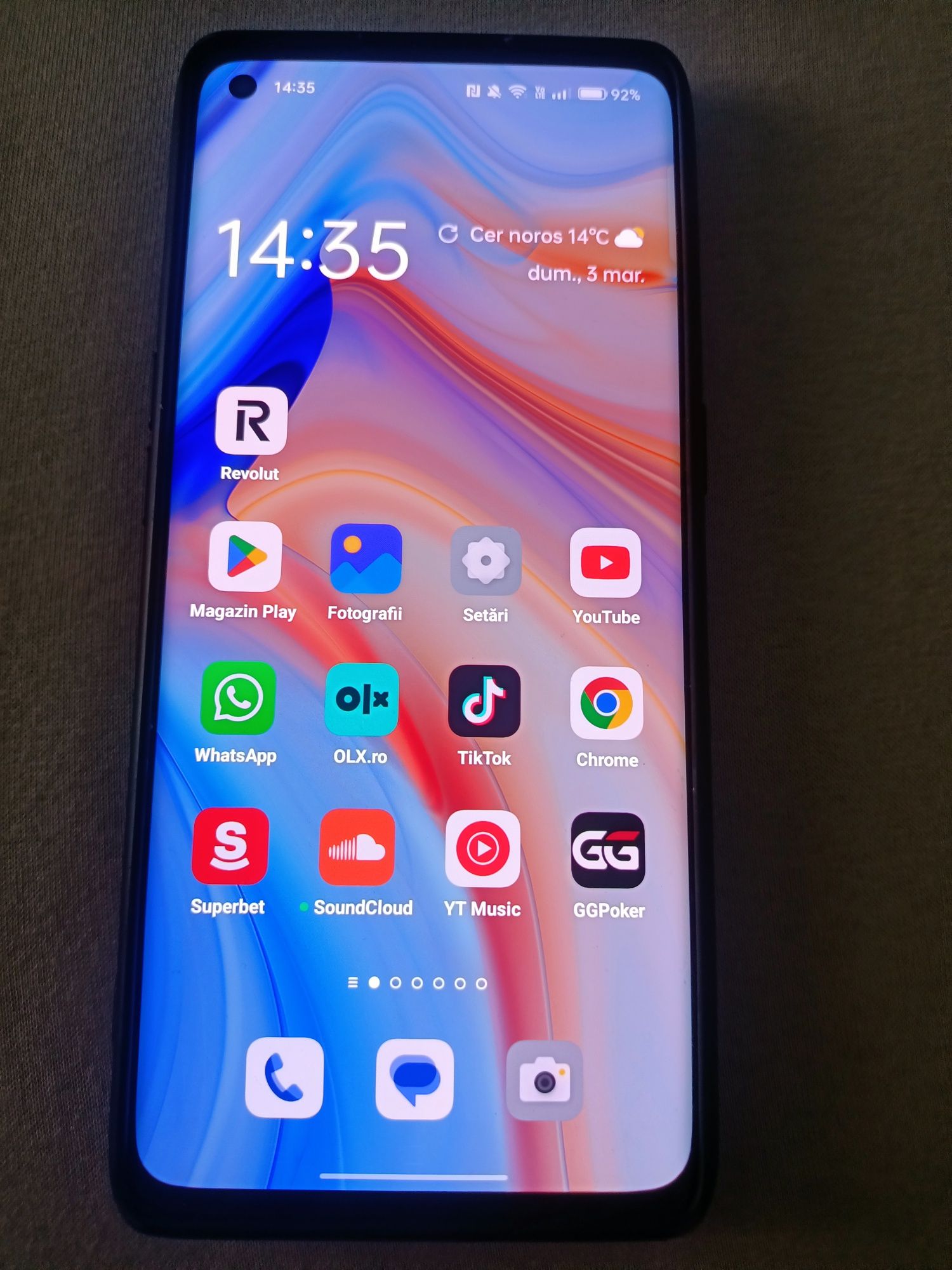 Vând sau schimb Oppo Reno 4 pro