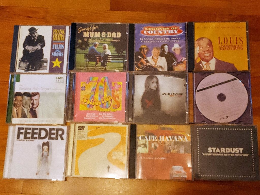 80 броя Оригинални дискове (CD) с английска музика