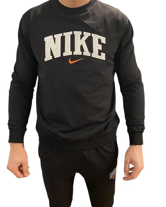 Спортен комплект от блуза и долнище L,XL, XXL