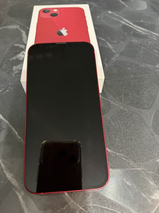iPhone 13 в отличном состоянии