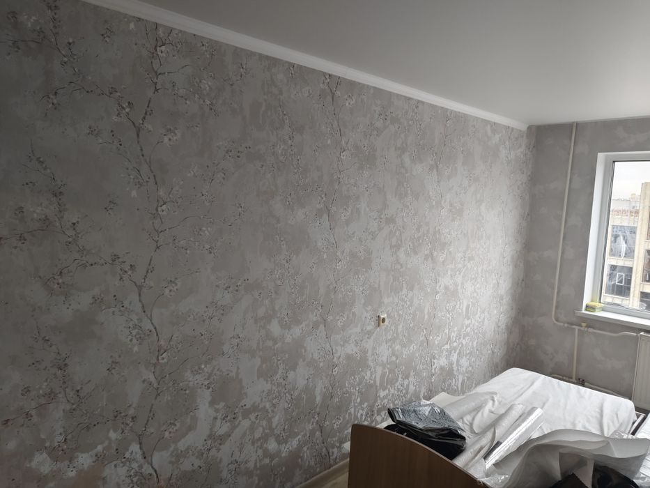 Поклейка обоев, косметический ремонт