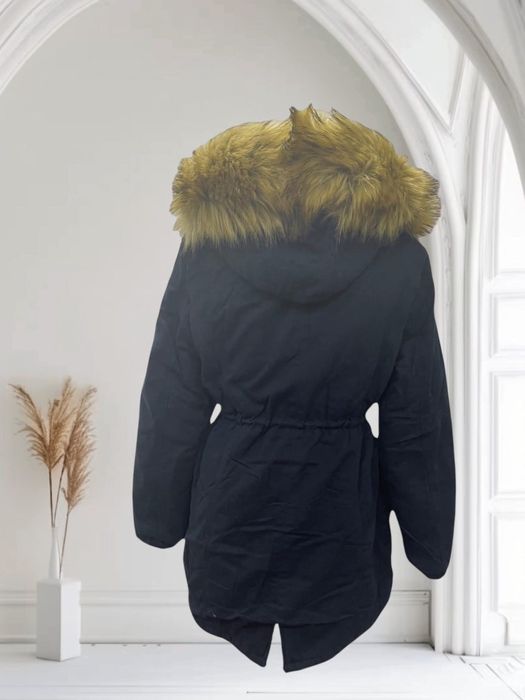 Дамска парка в тъмно синьо