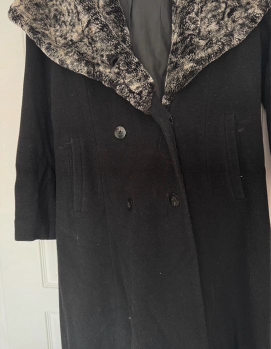 Palton lung cu gluga si blanita