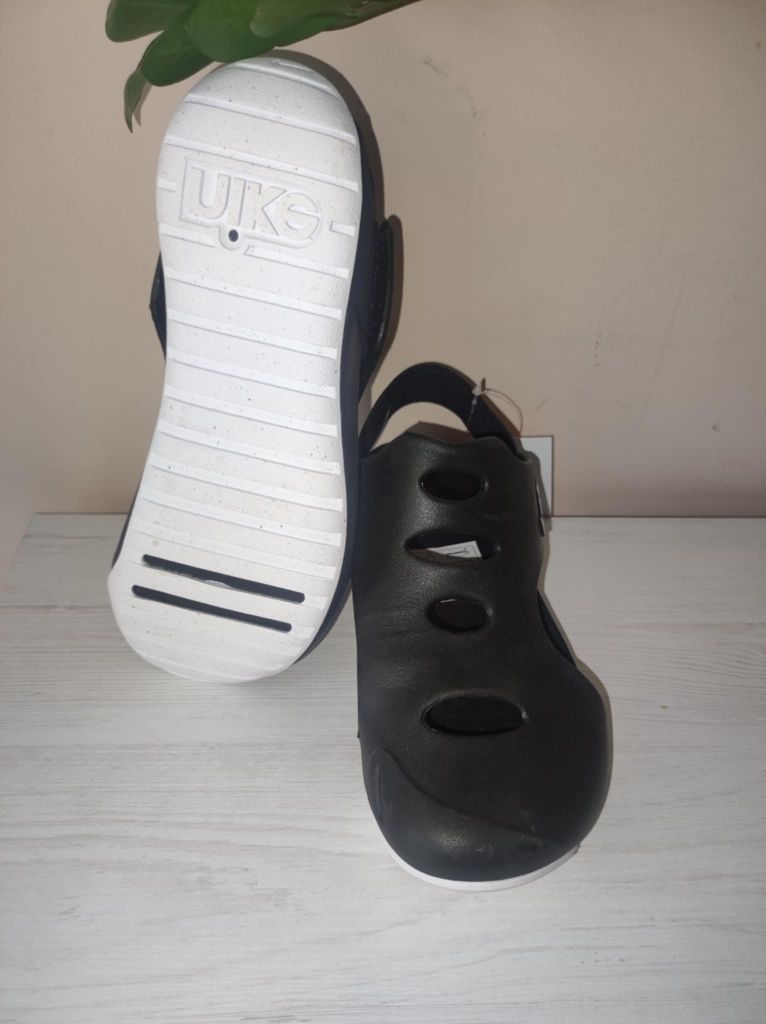 Сандли Nike Sunray Protect 3 номер 32 и 33.5