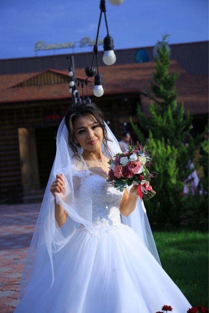 Свадебные платья