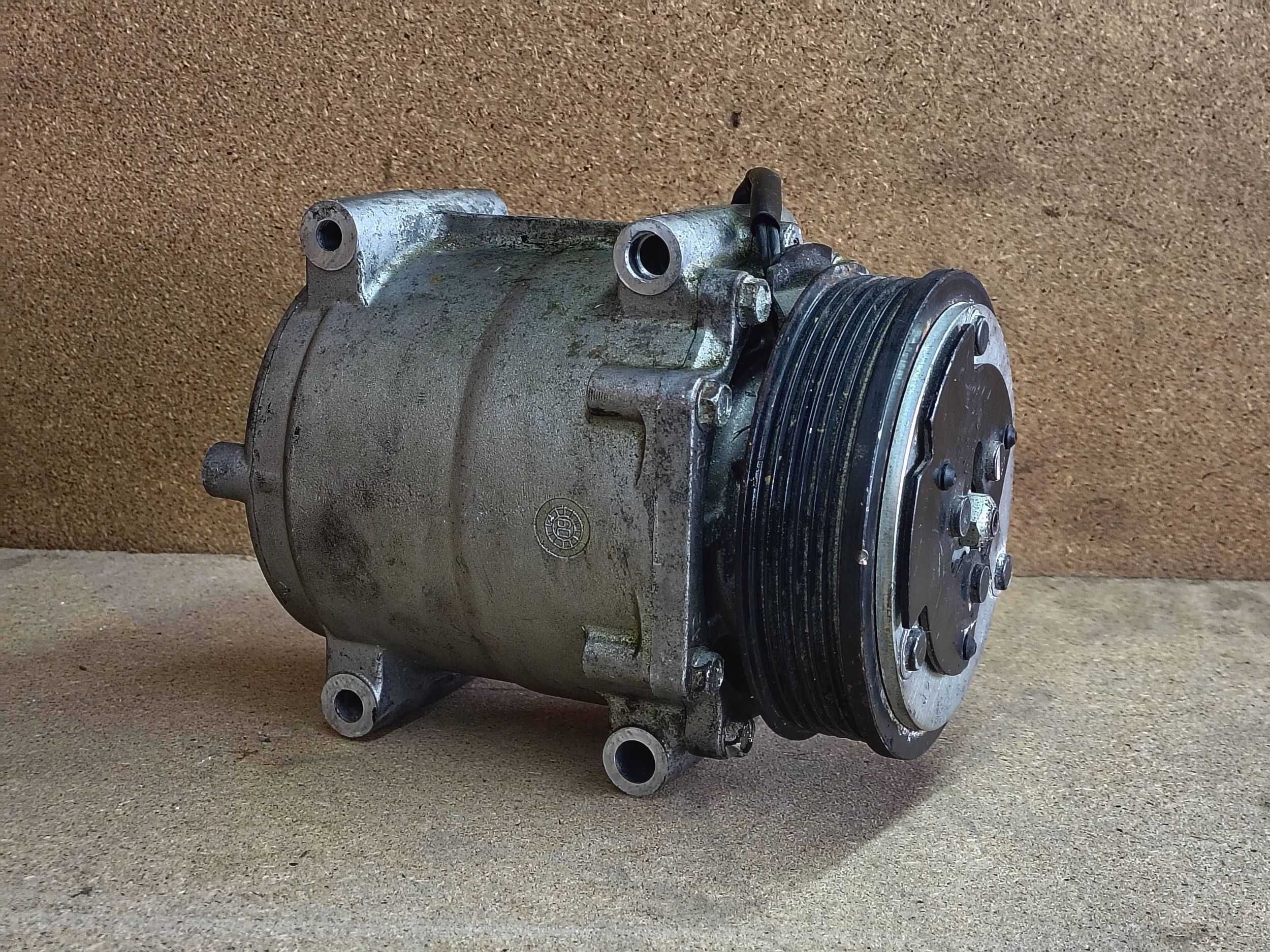 Compresor AC 8v5119d629df Ford Fiesta 1.6d