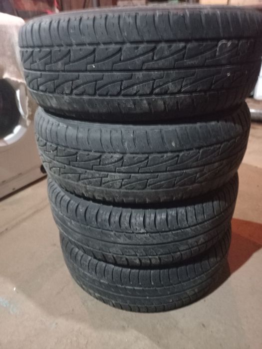 Продаю резину летнюю 195/65/15